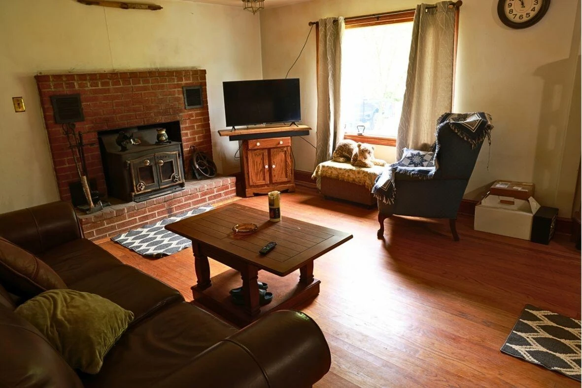 6292 Back Creek RD - Photo 4
