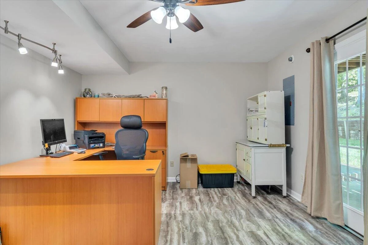 4732 Wembley PL SW - Photo 32