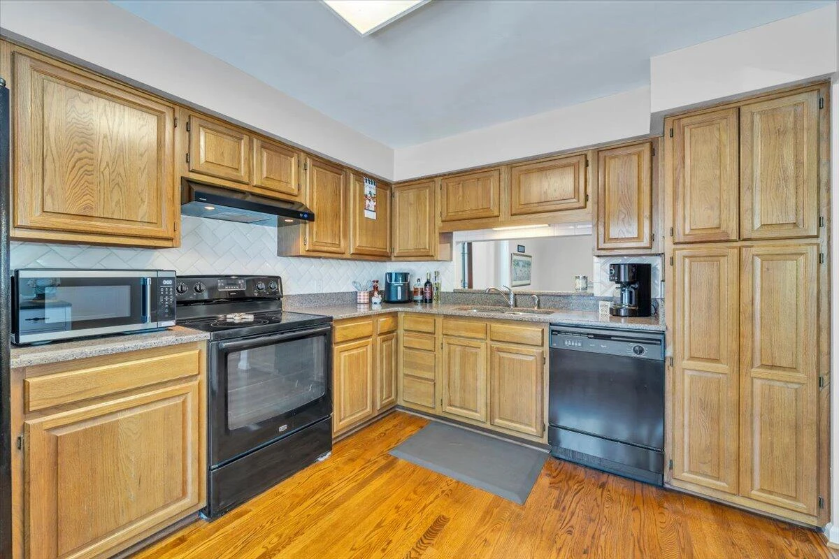 4732 Wembley PL SW - Photo 7