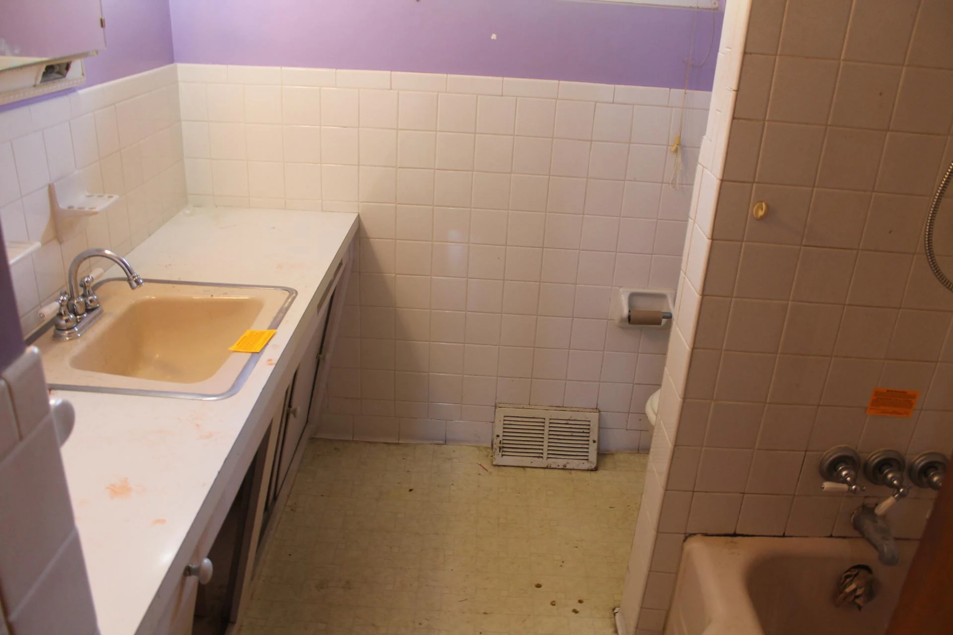 1305 Donovan ST - Photo 12