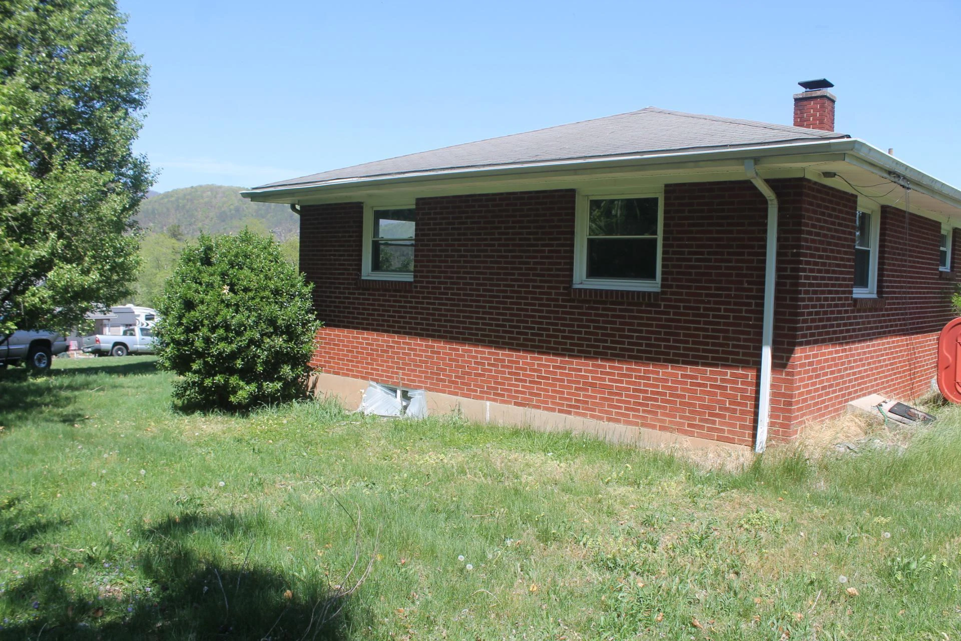 1305 Donovan ST - Photo 4