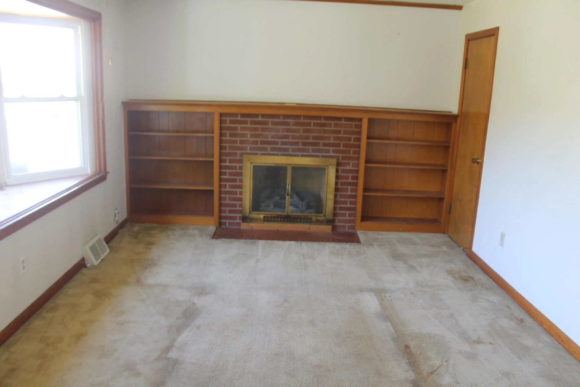 1305 Donovan ST - Photo 6