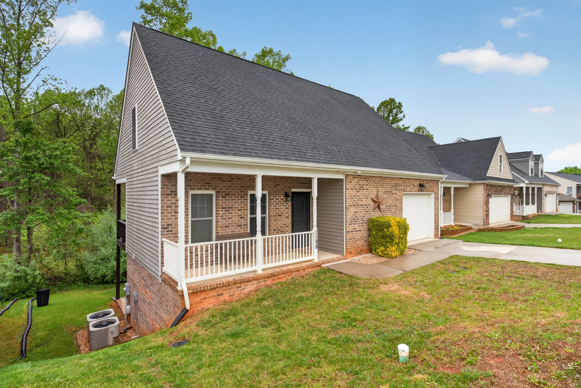 1198 Crest Ridge DR - Photo 29