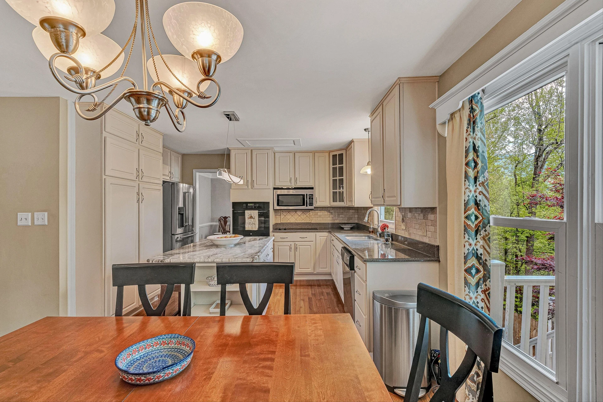 6640 Parkway DR - Photo 19