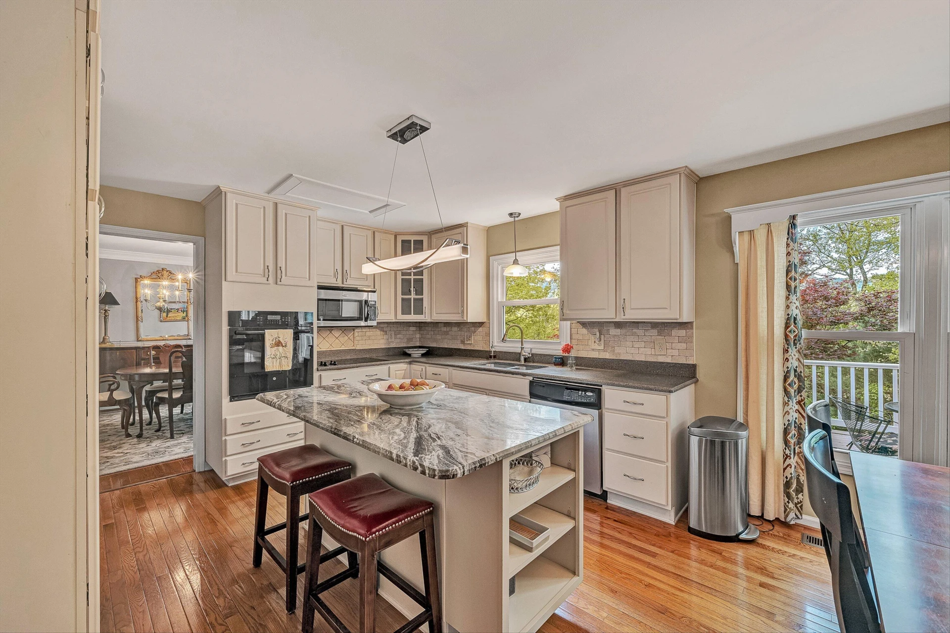 6640 Parkway DR - Photo 20