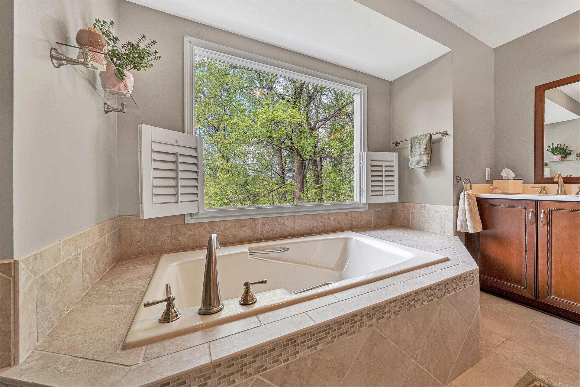 6640 Parkway DR - Photo 40