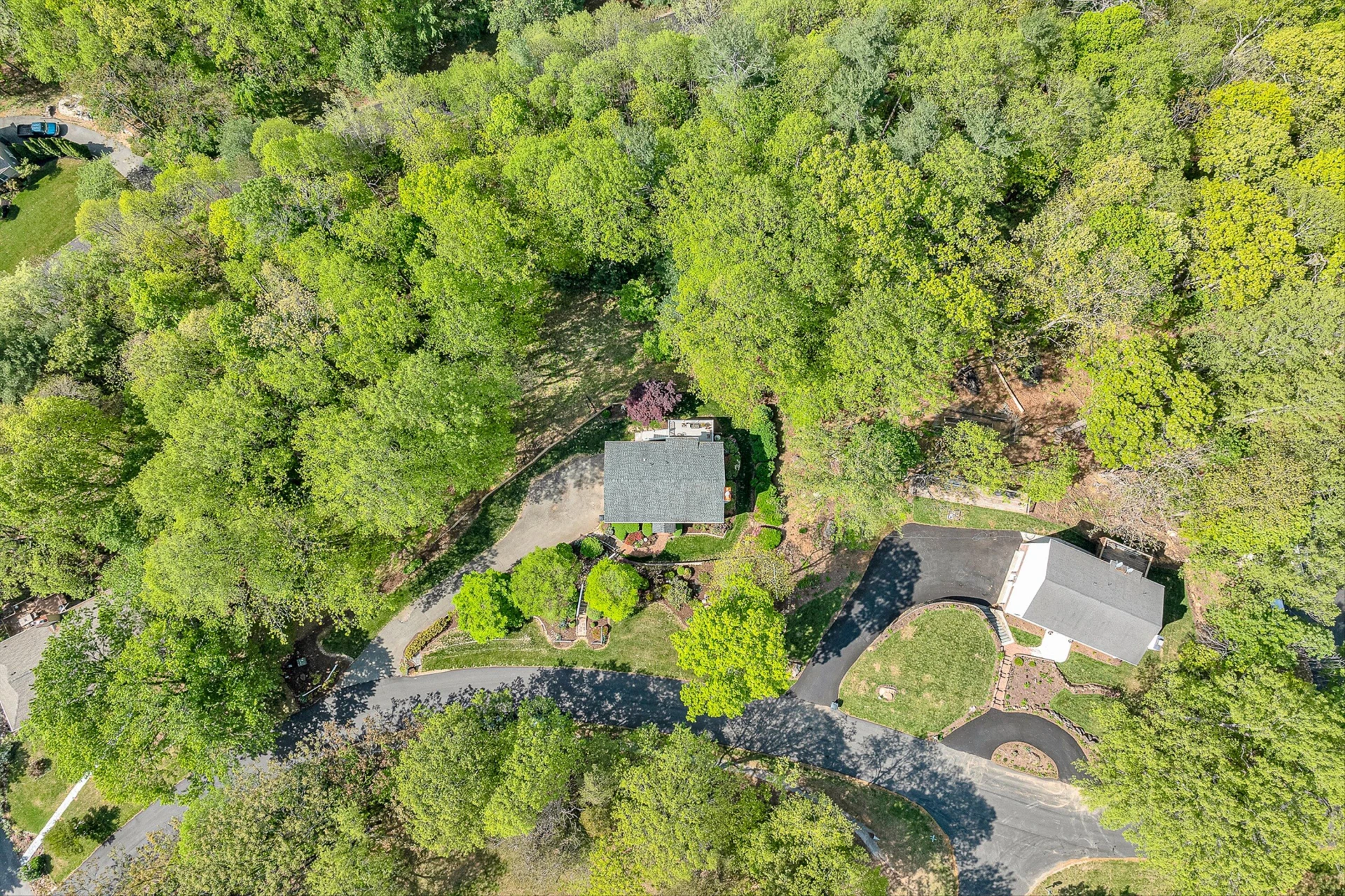 6640 Parkway DR - Photo 59