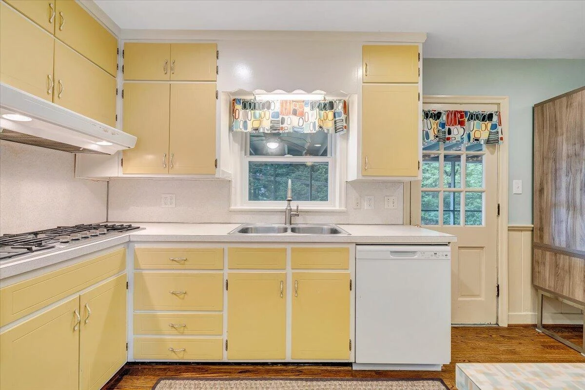 1730 Wilbur RD SW - Photo 8