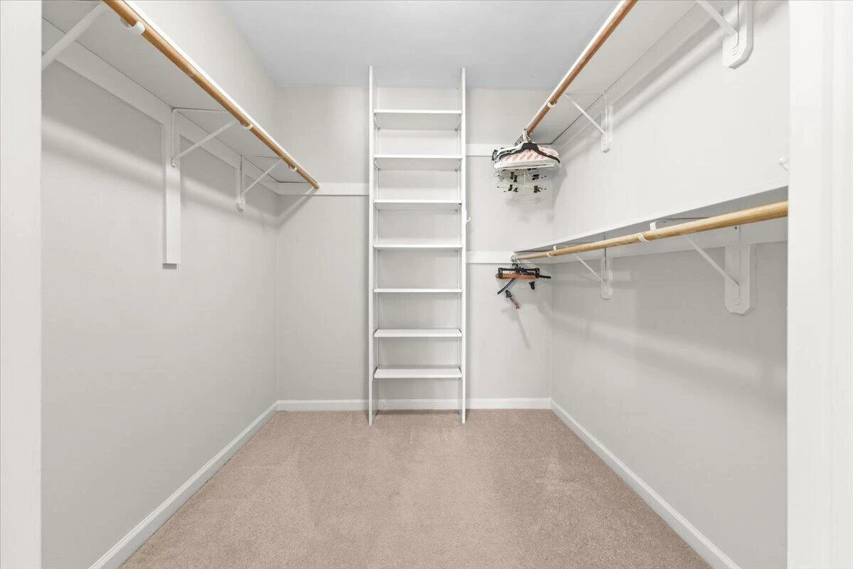 716 Debra LN - Photo 20
