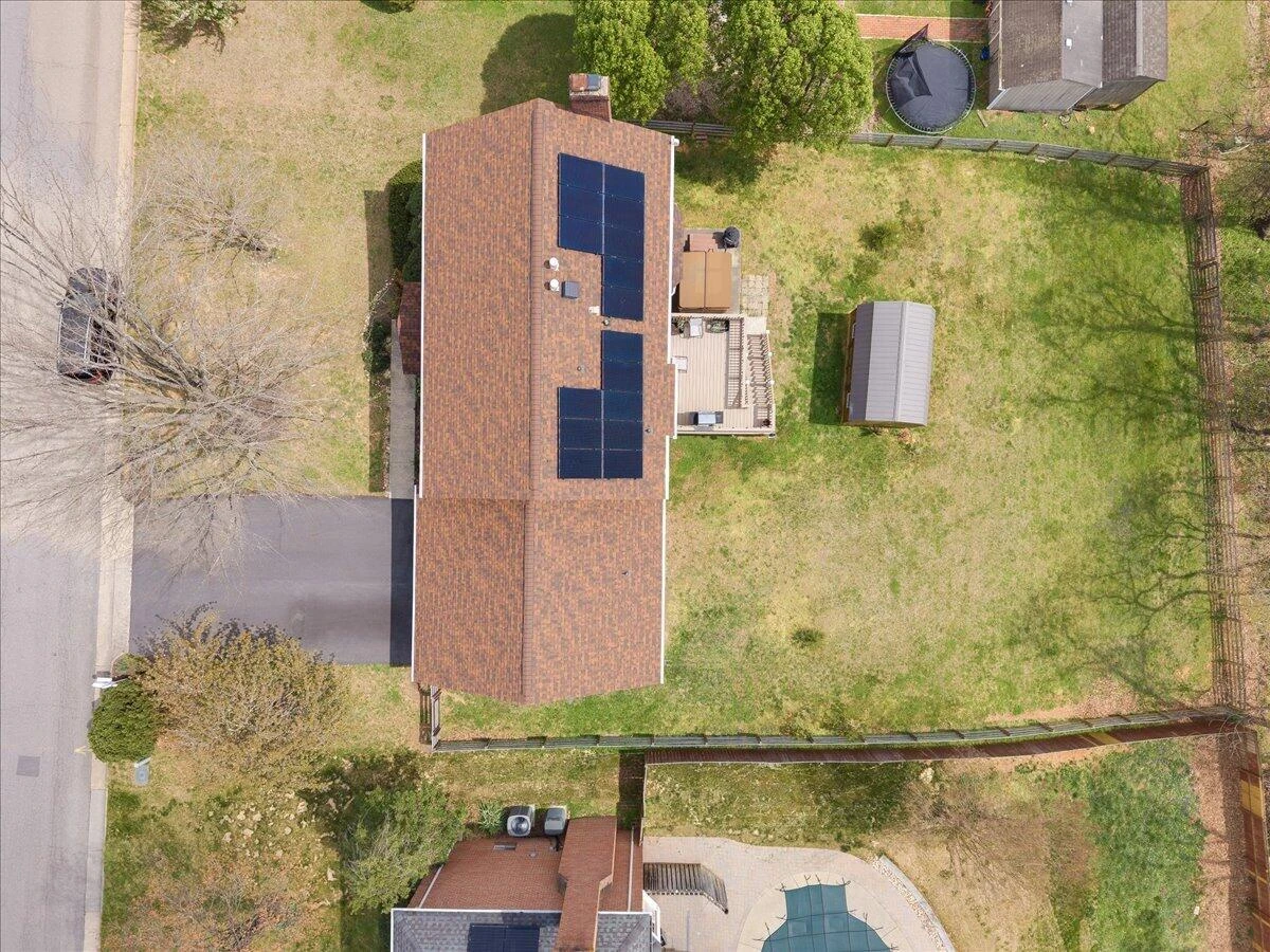 716 Debra LN - Photo 35