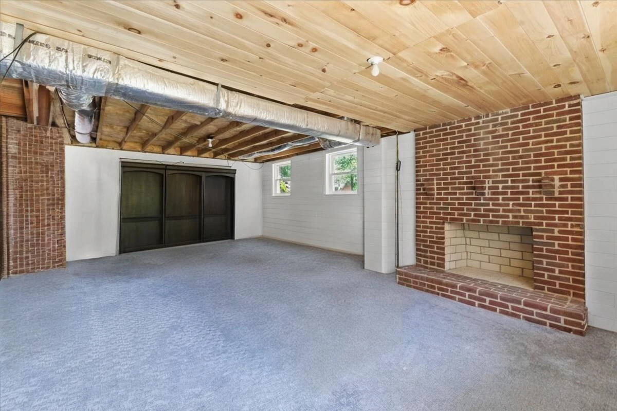 716 Debra LN - Photo 41