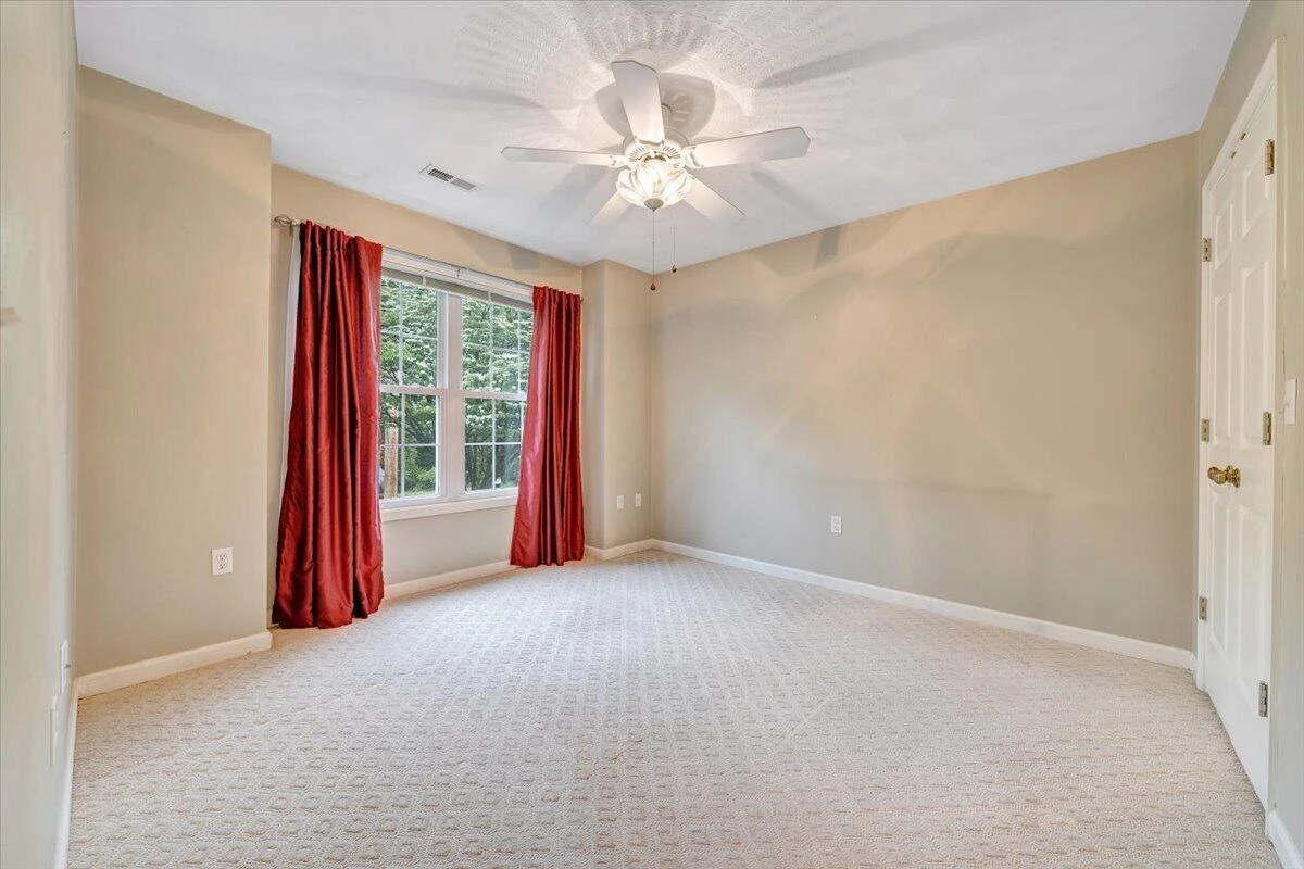 322 Cypress ST - Photo 22