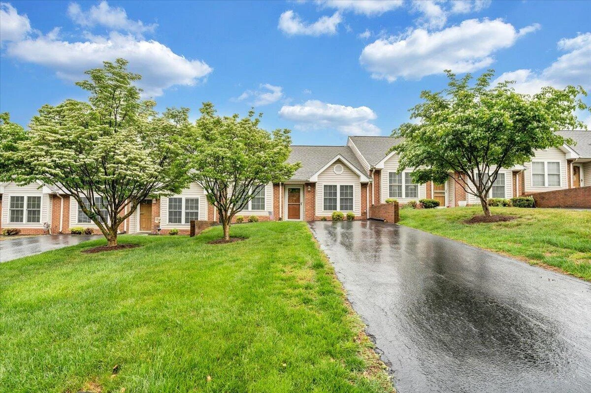322 Cypress ST - Photo 36