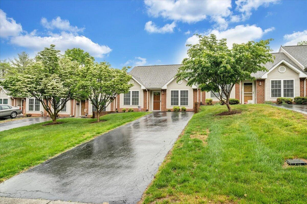 322 Cypress ST - Photo 39