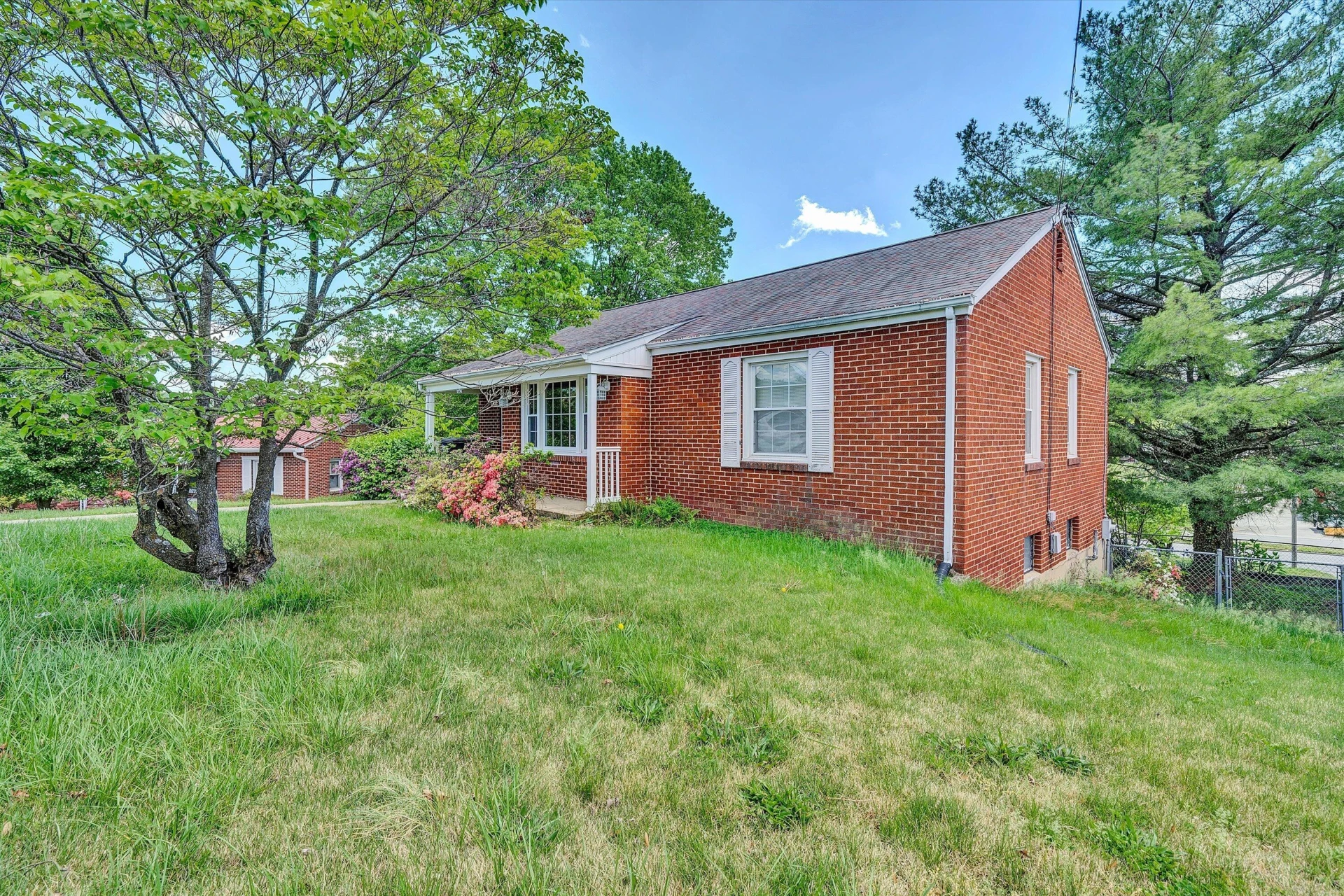 1223 Jeanette AVE - Photo 3