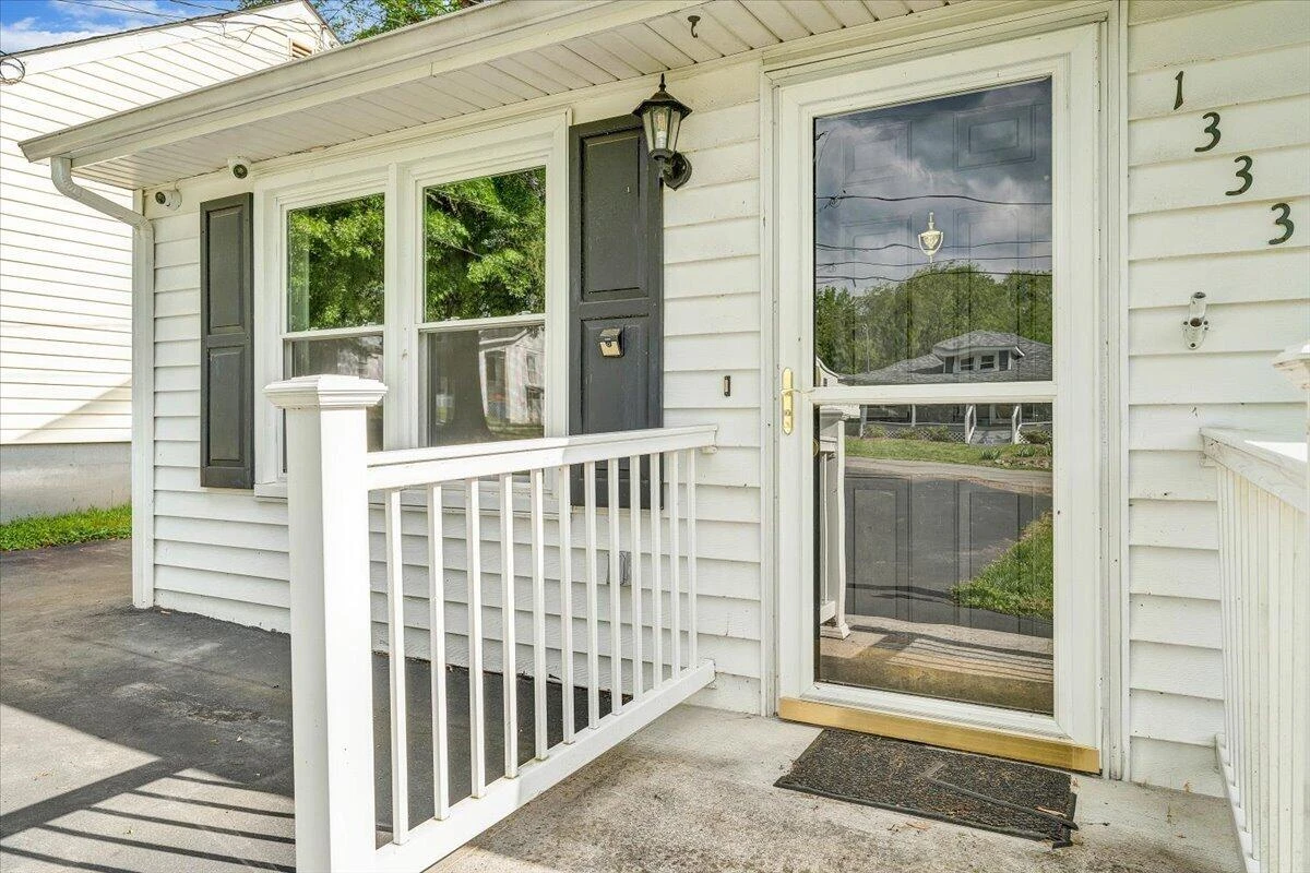 1333 Thomason RD SE - Photo 12