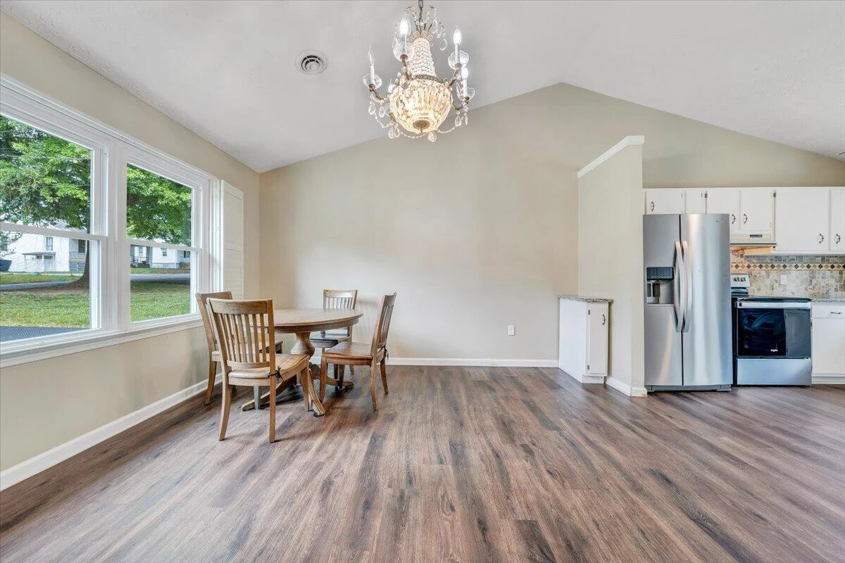 1333 Thomason RD SE - Photo 14