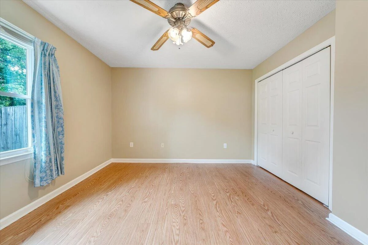 1333 Thomason RD SE - Photo 27