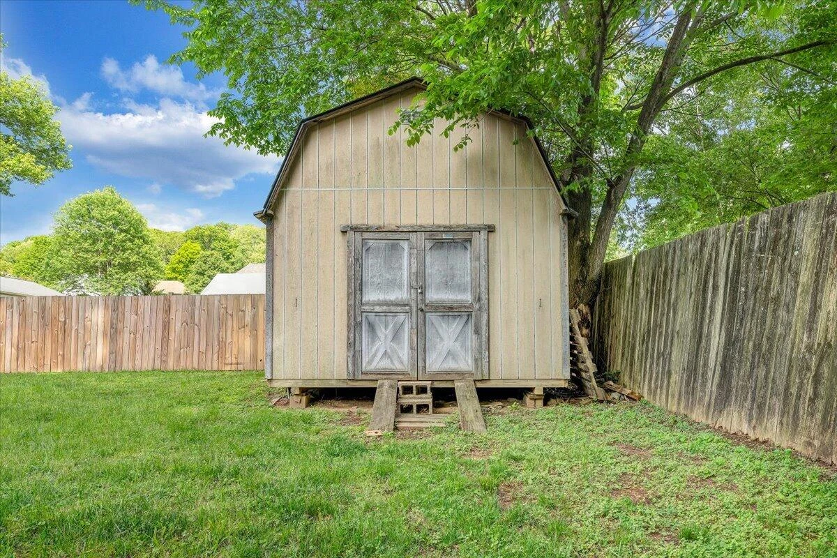 1333 Thomason RD SE - Photo 40
