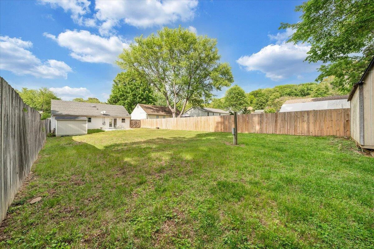 1333 Thomason RD SE - Photo 41