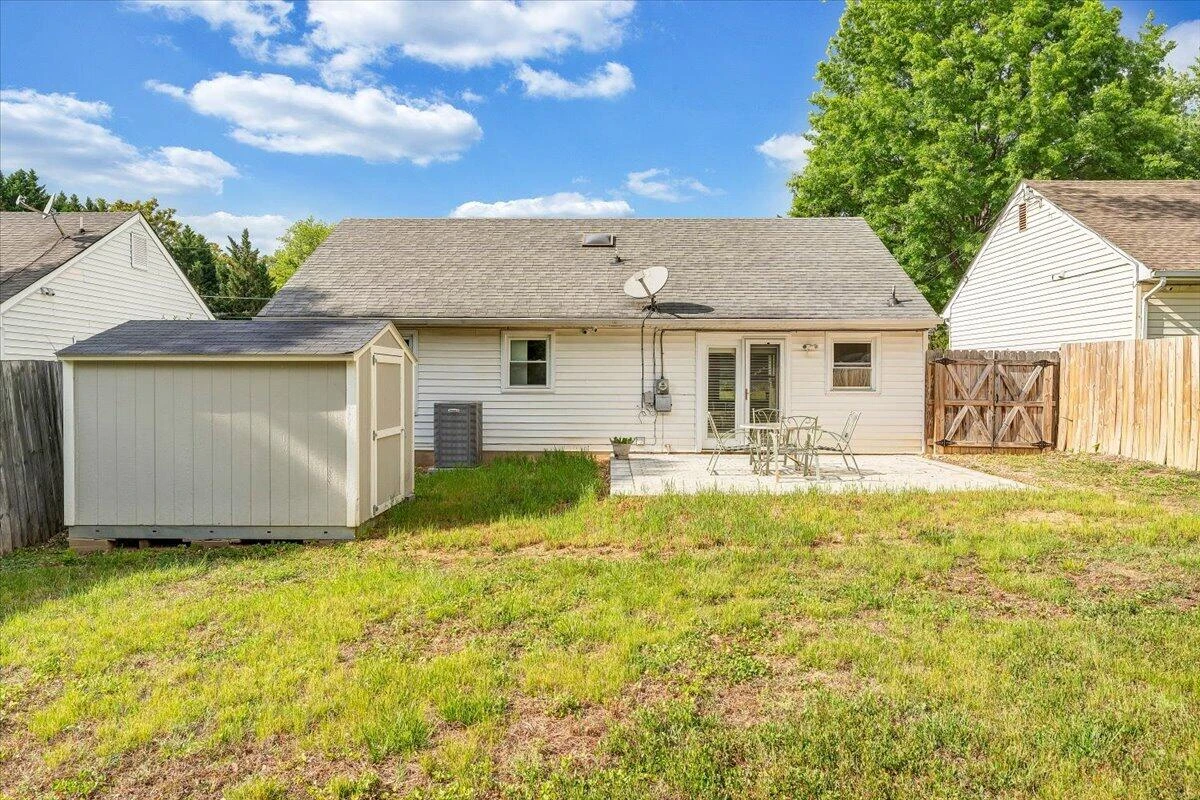 1333 Thomason RD SE - Photo 42
