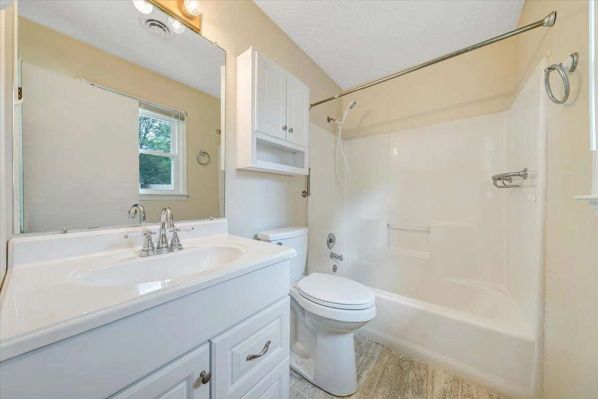 1333 Thomason RD SE - Photo 5