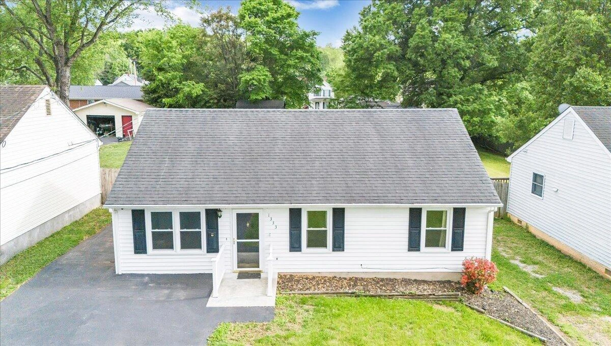 1333 Thomason RD SE - Photo 52