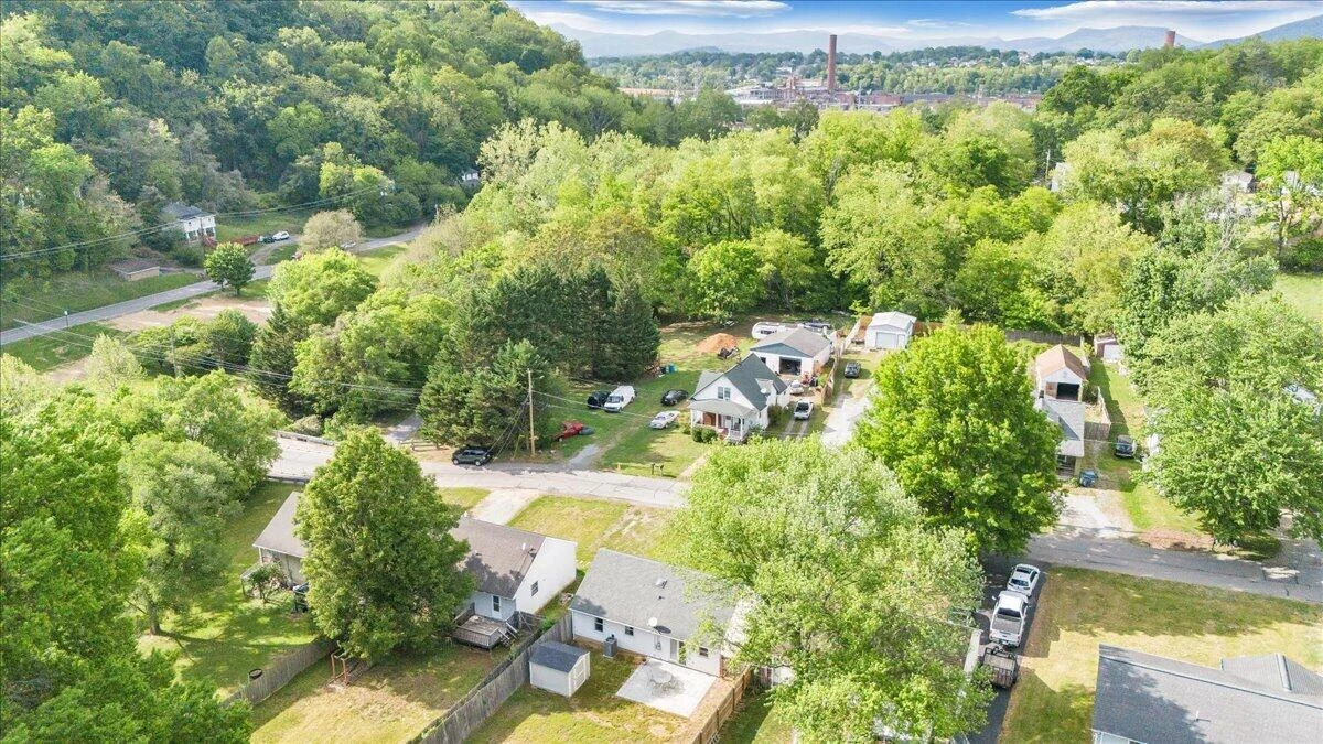 1333 Thomason RD SE - Photo 62