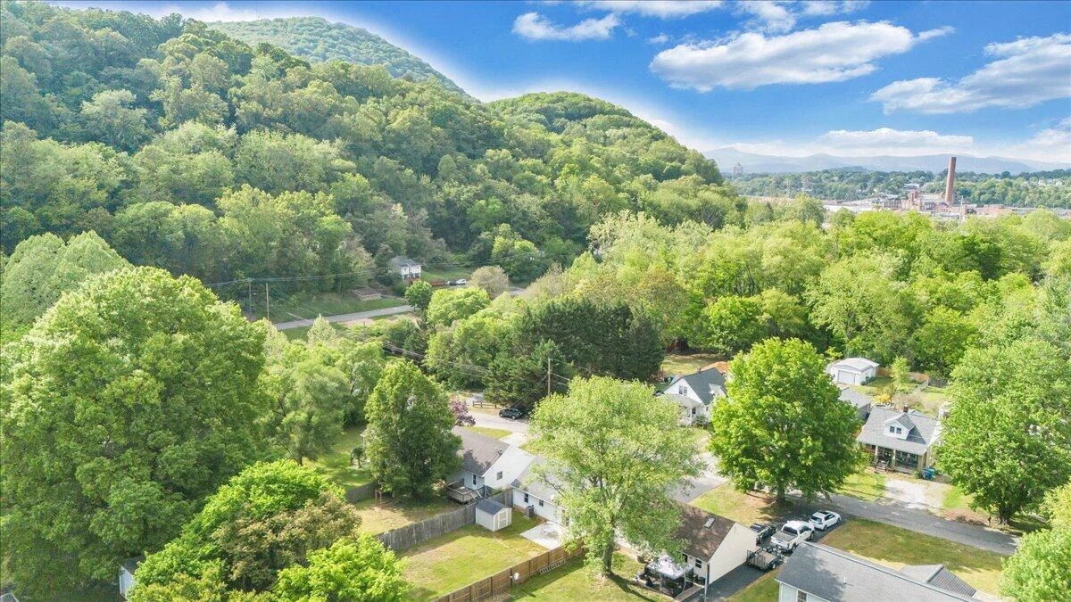 1333 Thomason RD SE - Photo 64