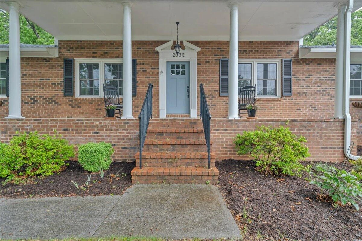2030 Surrey LN NE - Photo 5