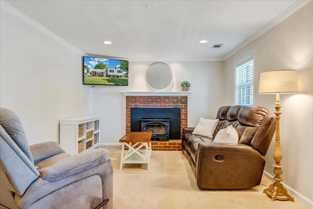 6339 Greenway DR - Photo 15