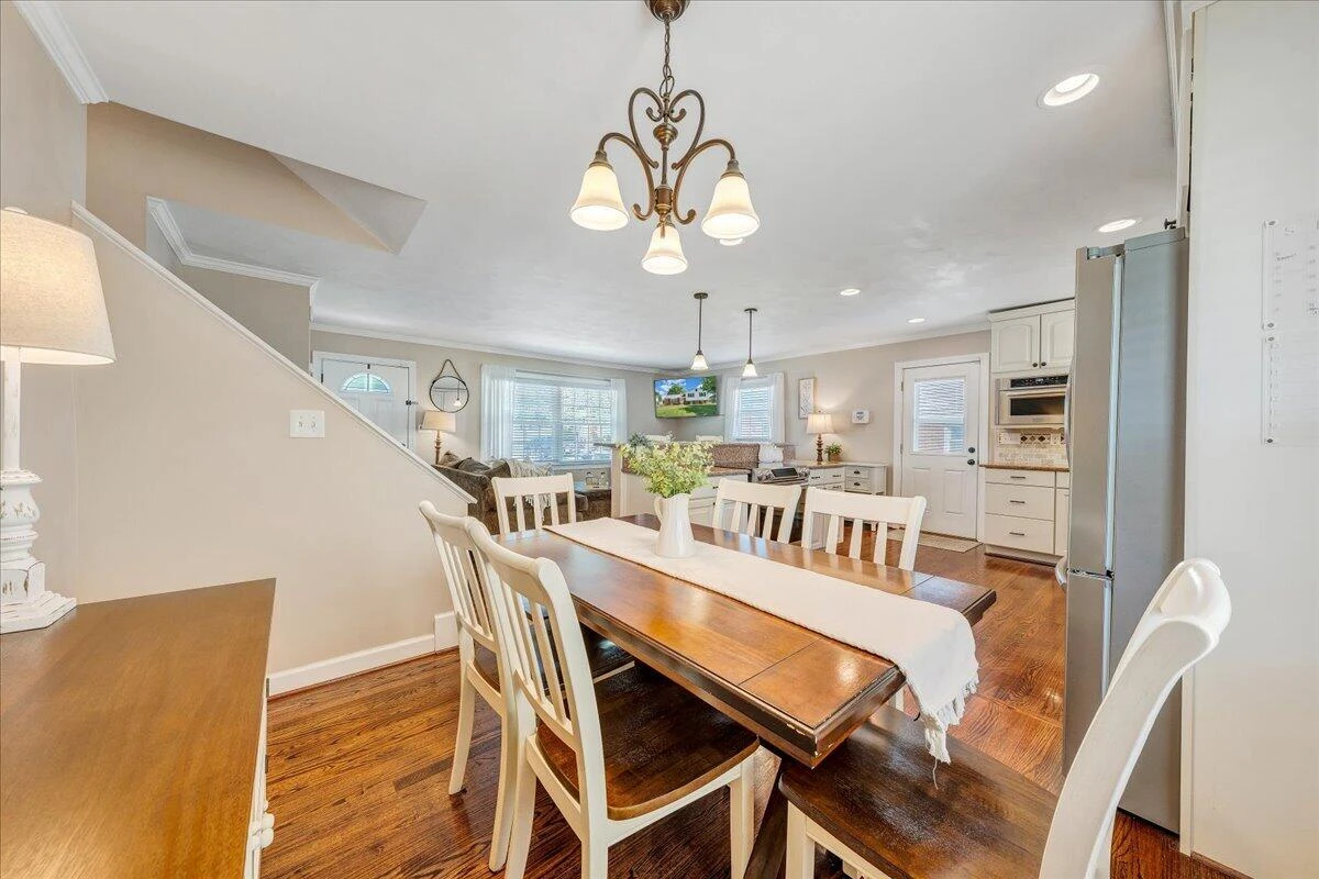 6339 Greenway DR - Photo 17