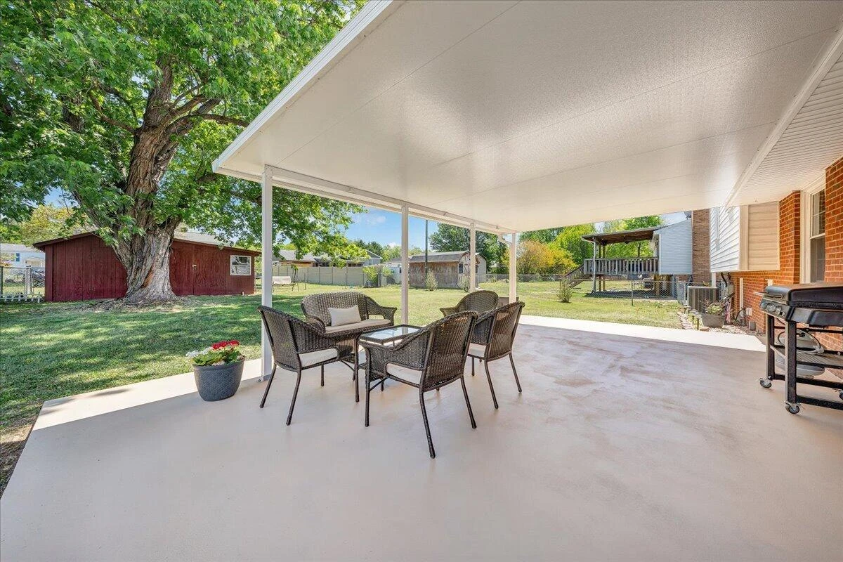6339 Greenway DR - Photo 19