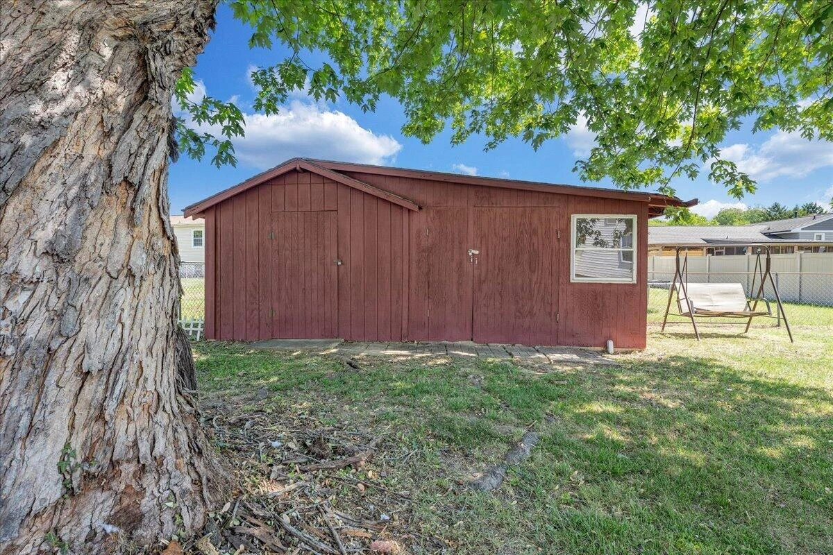 6339 Greenway DR - Photo 22