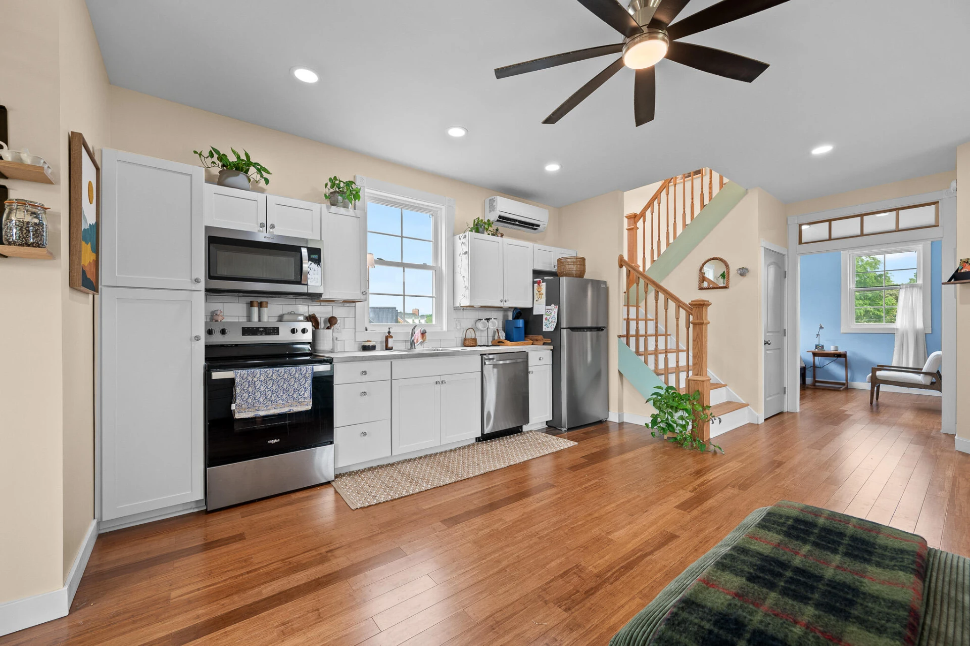1589 Clearview RD - Photo 14