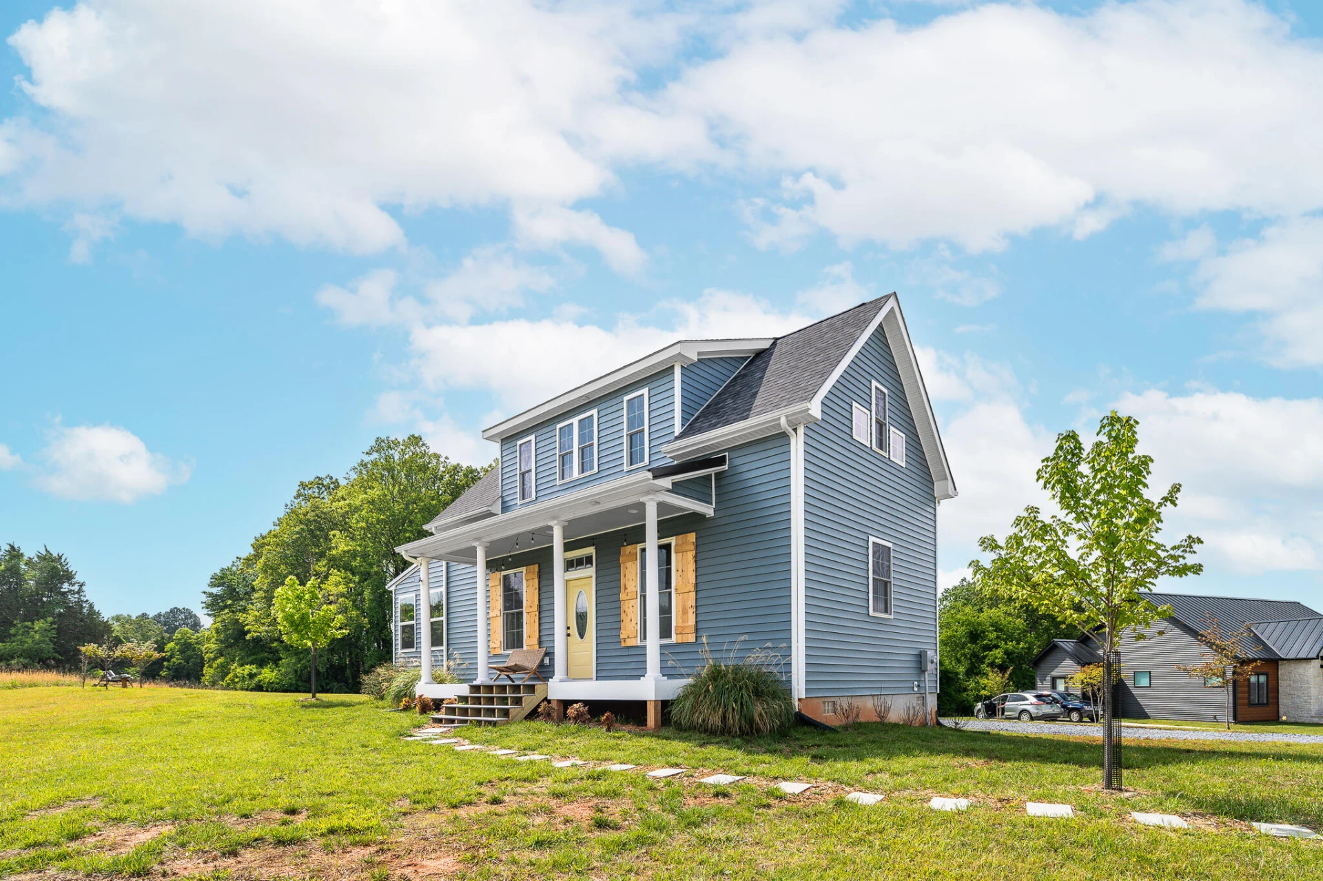 1589 Clearview RD - Photo 3