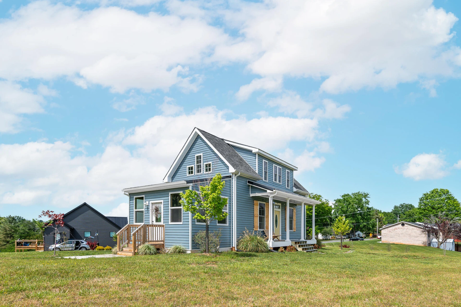 1589 Clearview RD - Photo 4