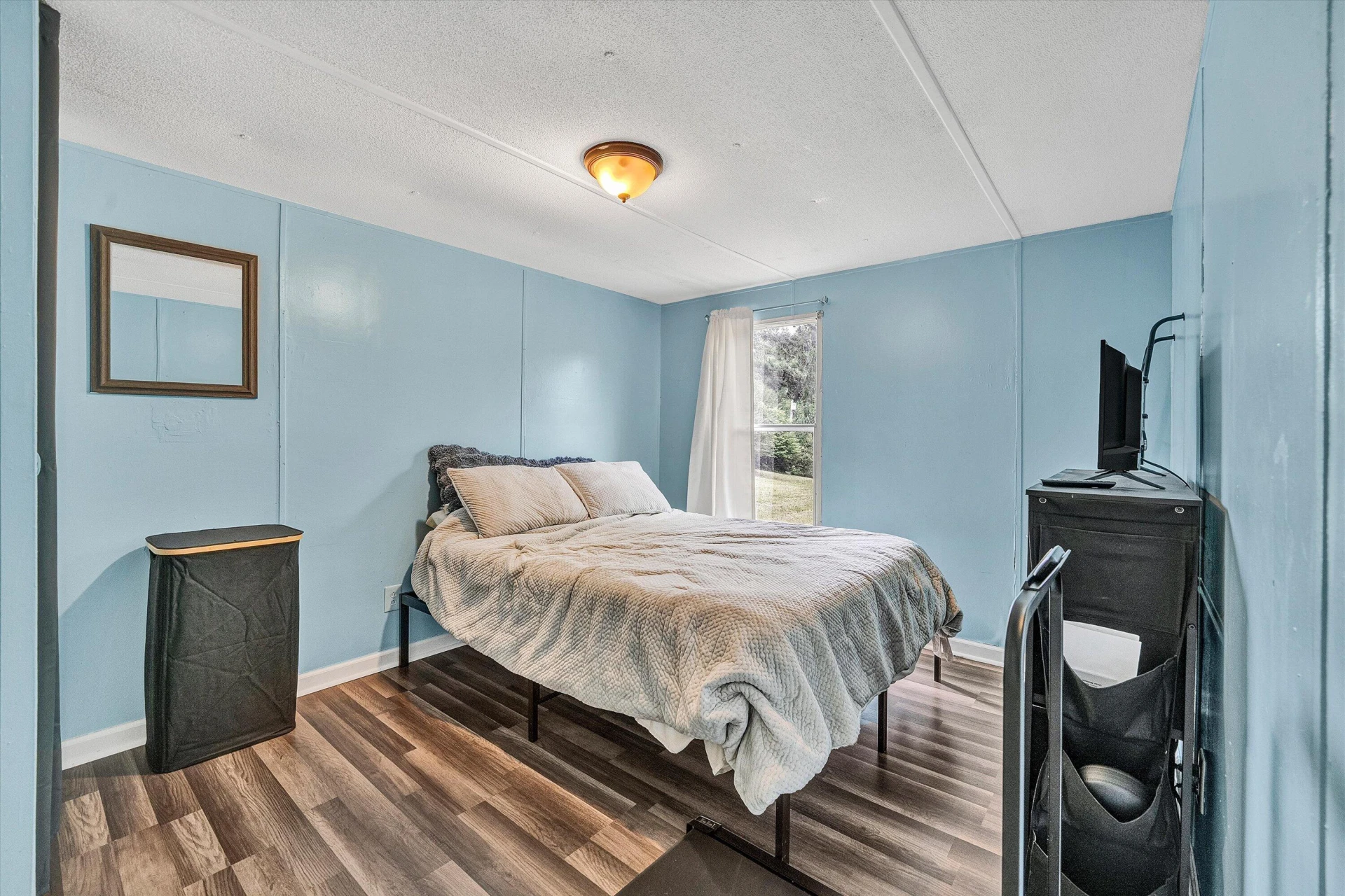 1181 Huntington DR - Photo 22