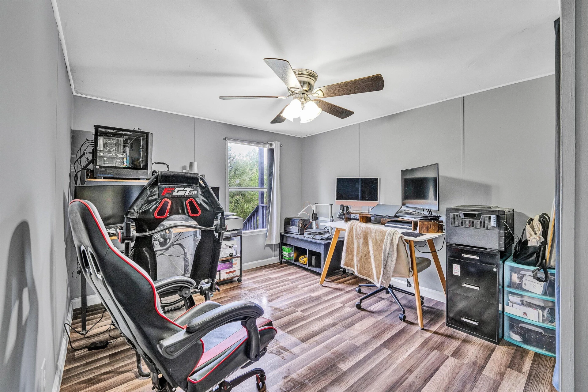 1181 Huntington DR - Photo 23