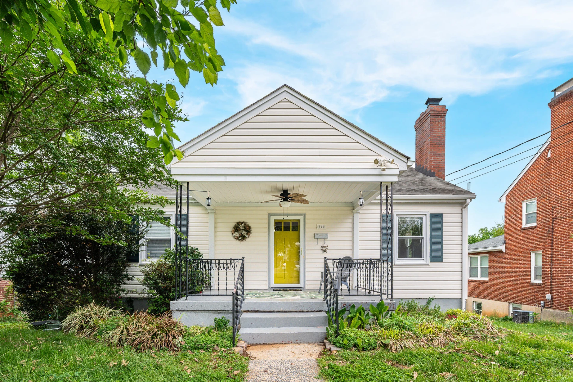 310 Langhorne LN