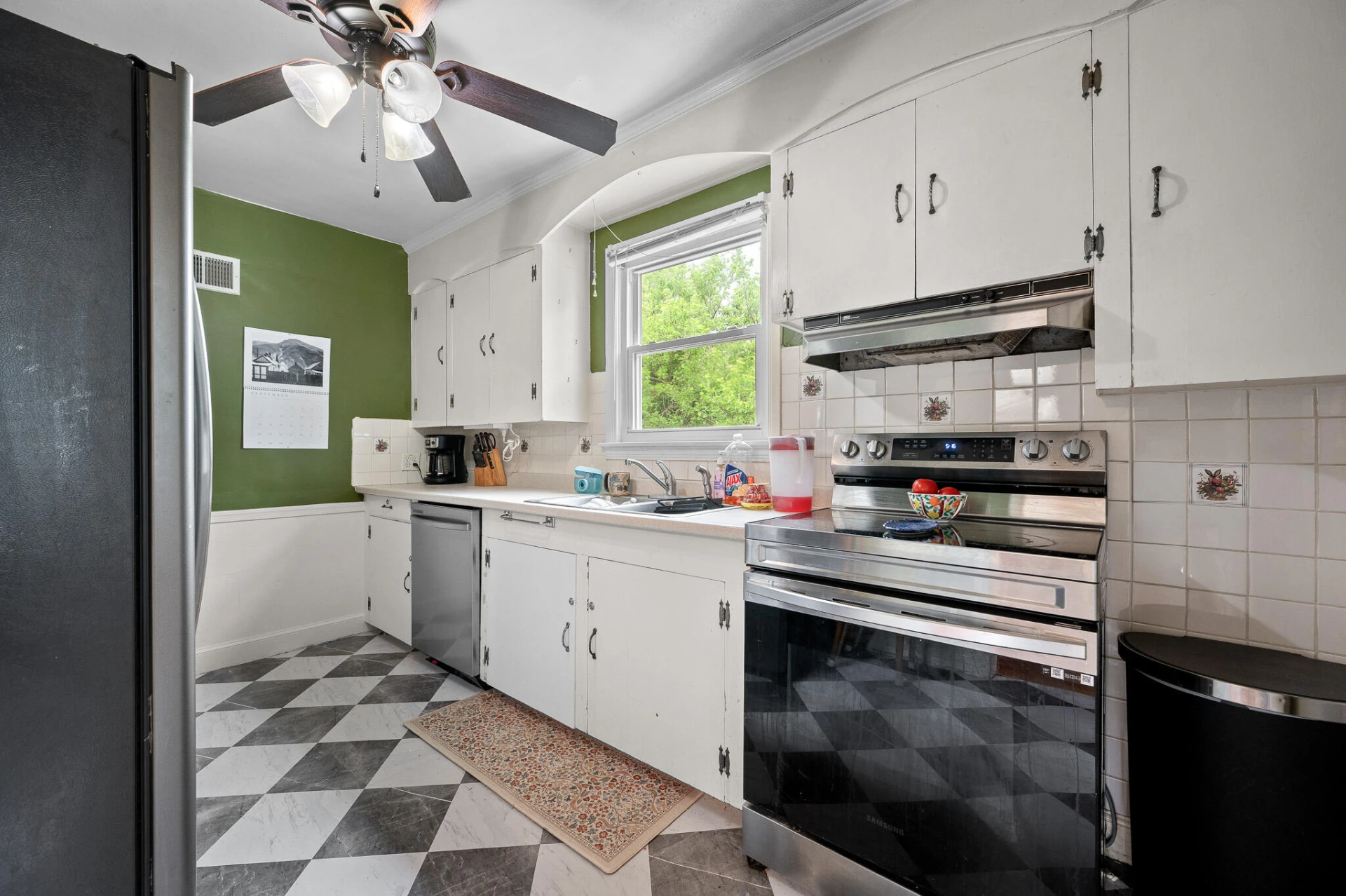 310 Langhorne LN - Photo 10