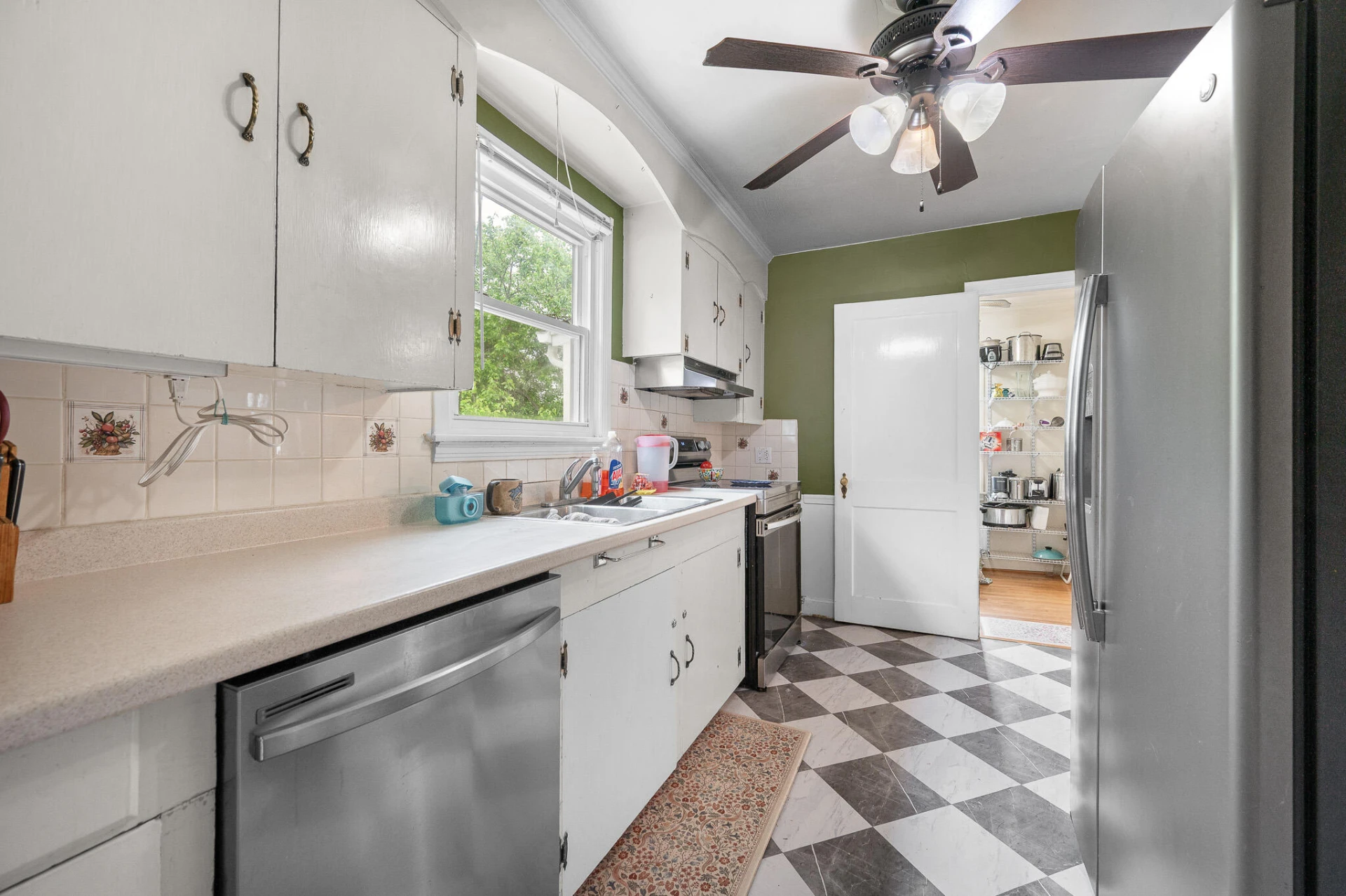 310 Langhorne LN - Photo 11