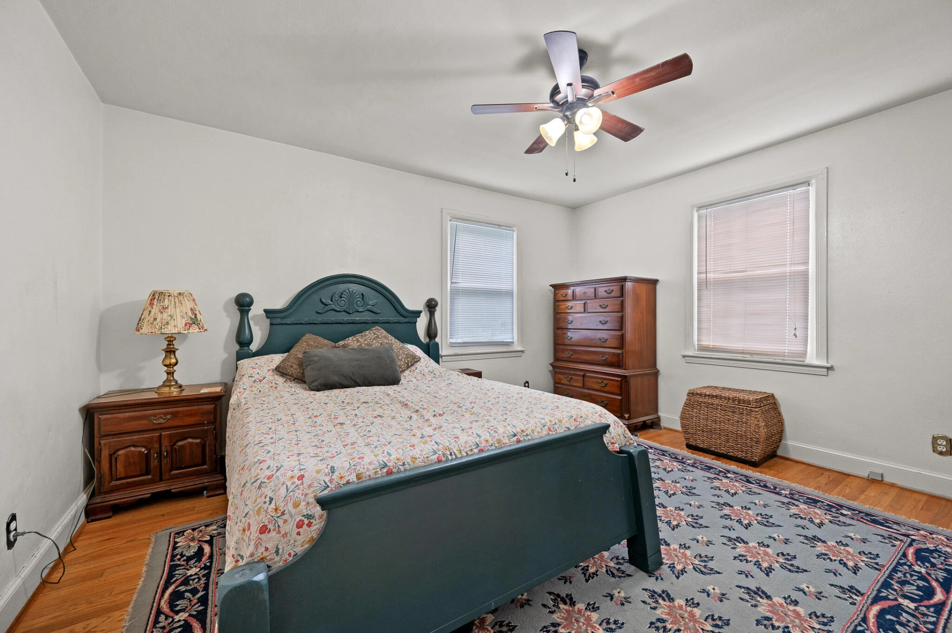 310 Langhorne LN - Photo 16