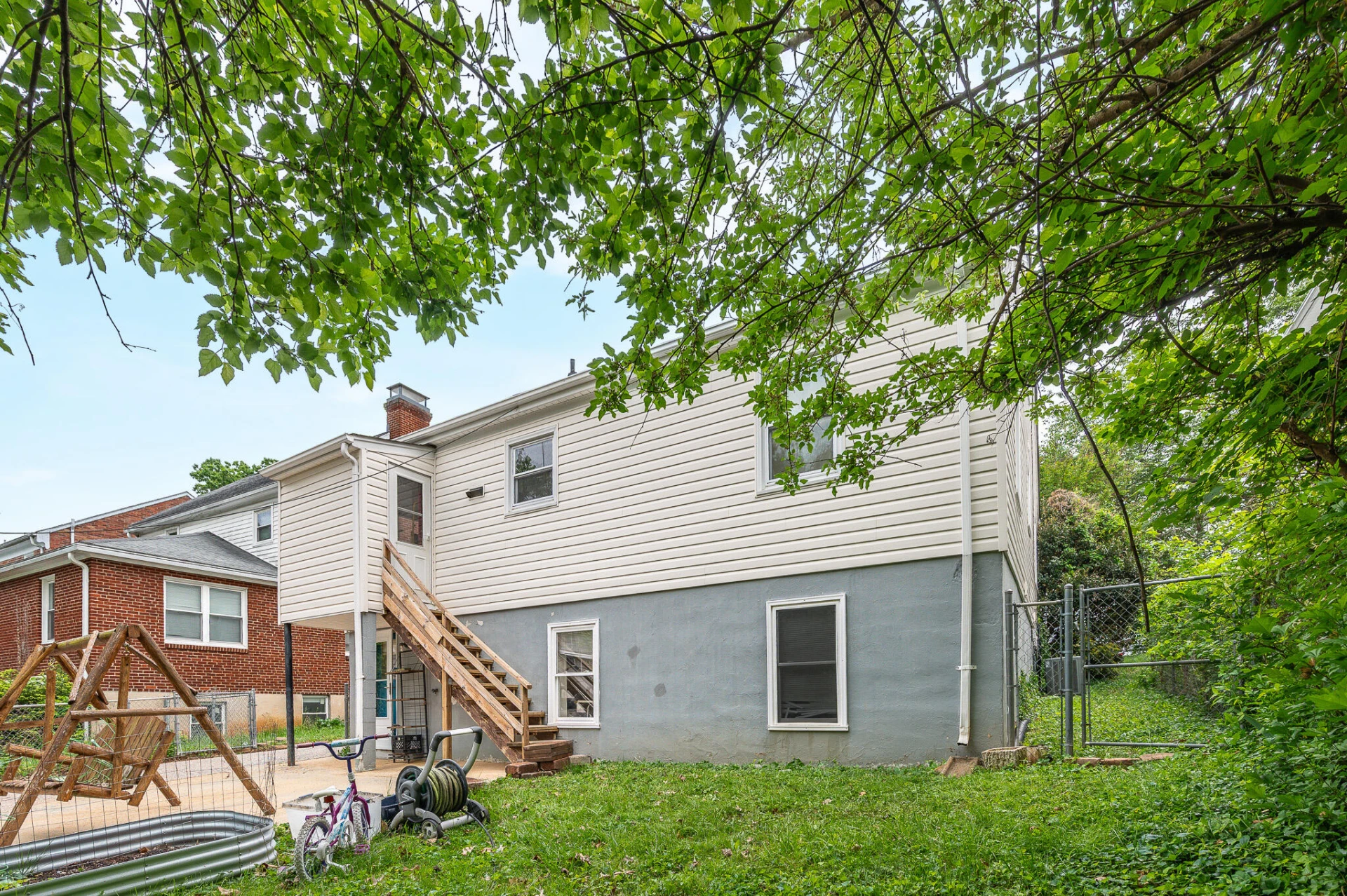 310 Langhorne LN - Photo 32