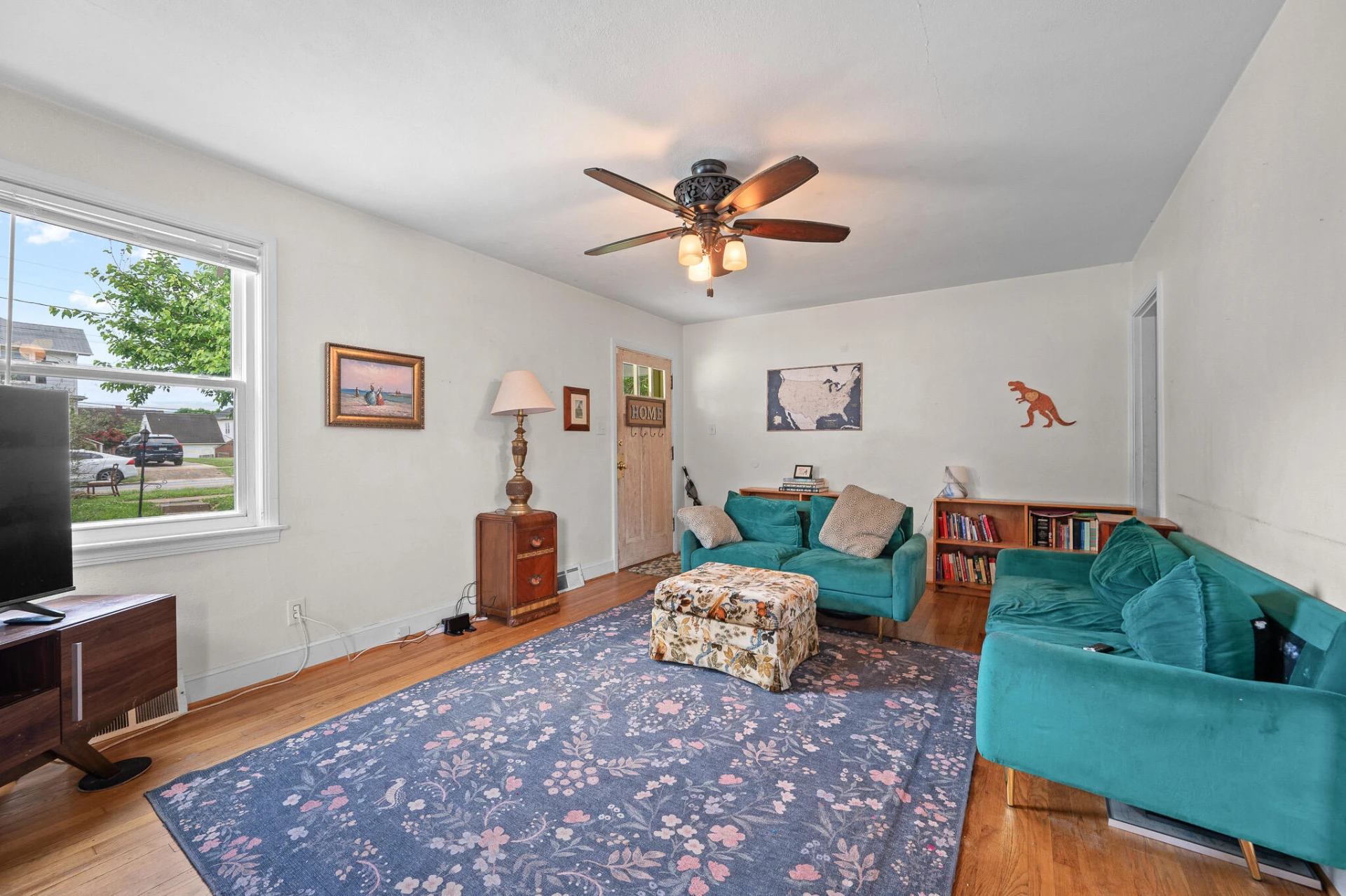 310 Langhorne LN - Photo 7