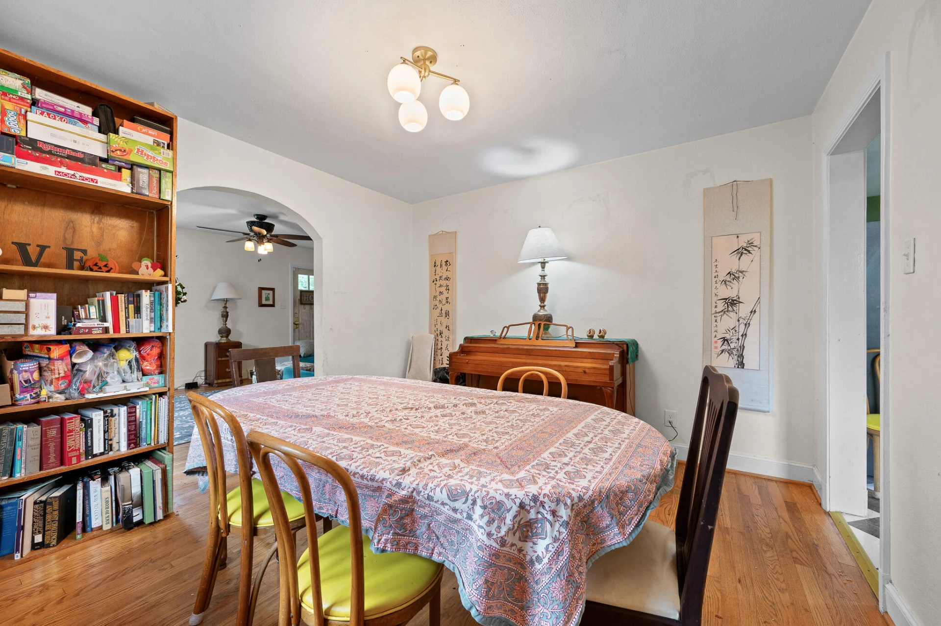 310 Langhorne LN - Photo 9