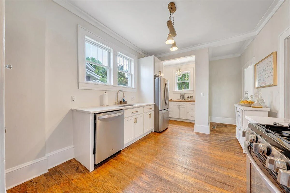 1142 Winona AVE SW - Photo 21
