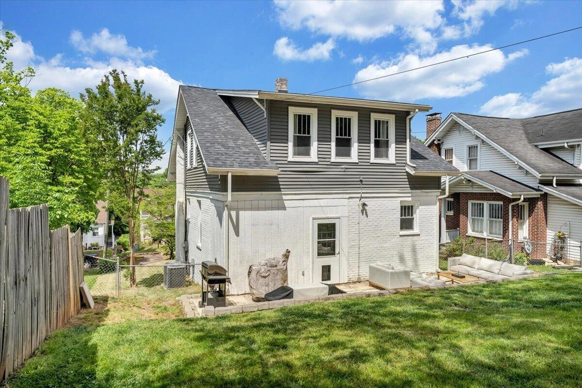 1142 Winona AVE SW - Photo 41