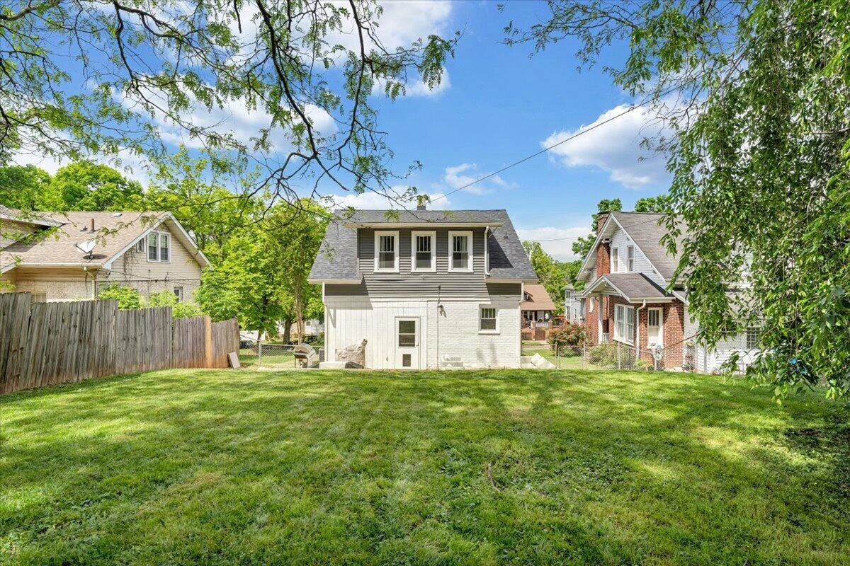 1142 Winona AVE SW - Photo 43
