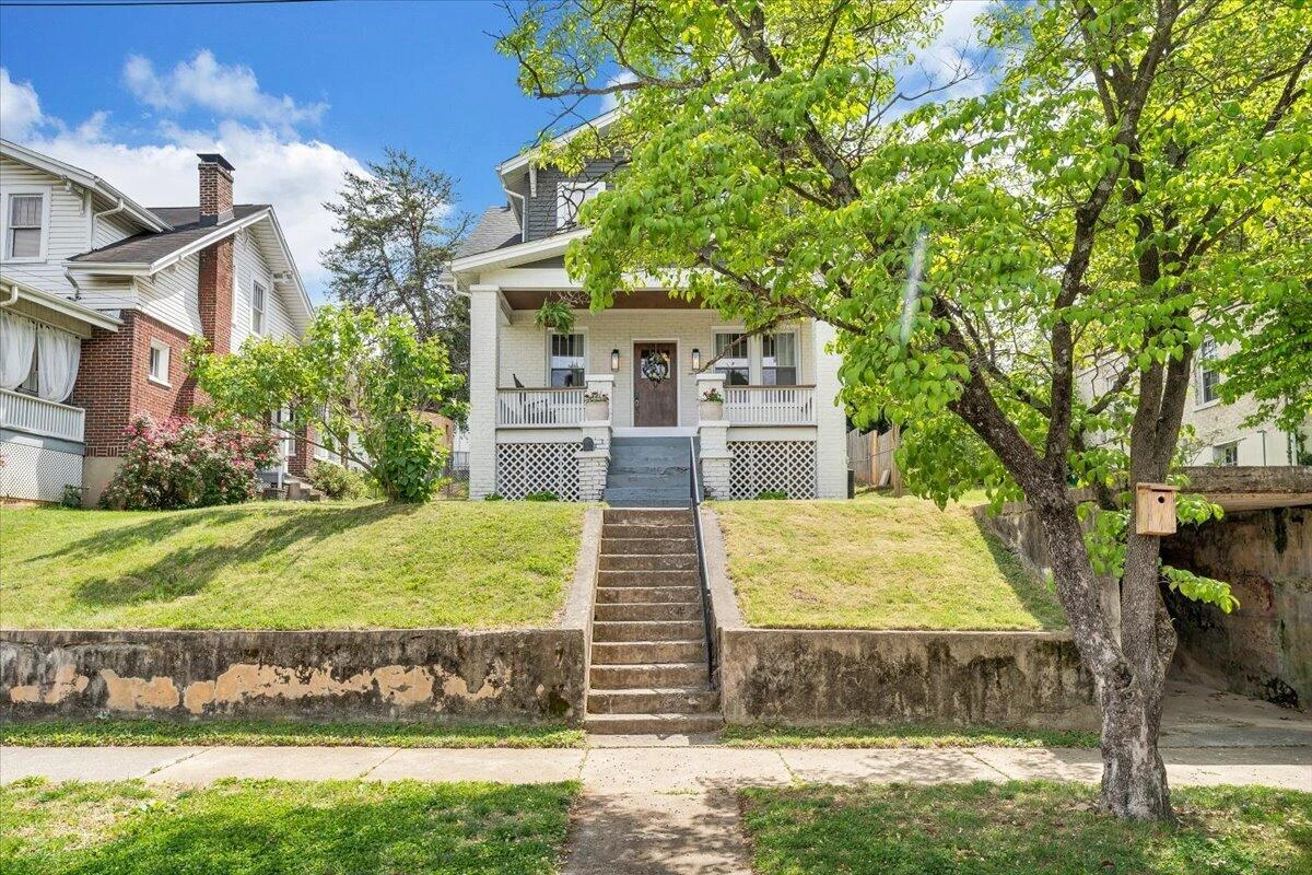 1142 Winona AVE SW - Photo 47